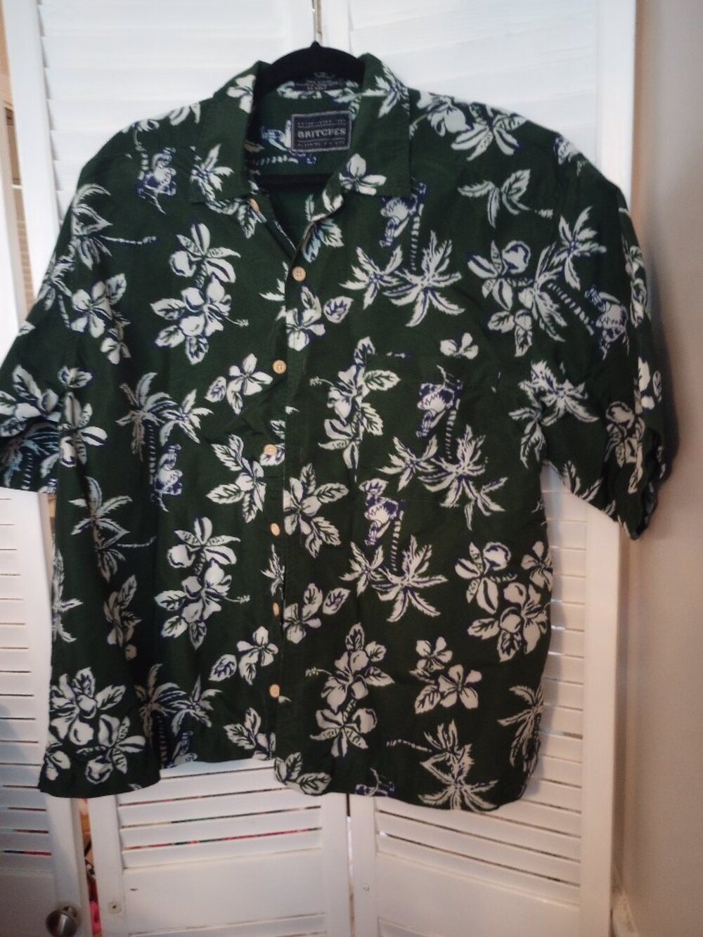 Men's L Tropical Hawaiian Floral Green Short Sleeve Cruise Beach Laau Shirt